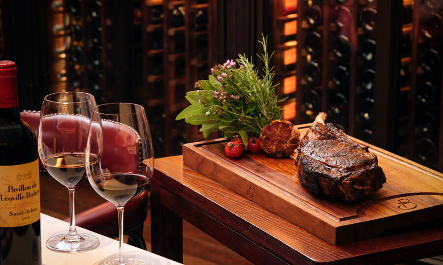 The Colony Grill Room Tomahawk